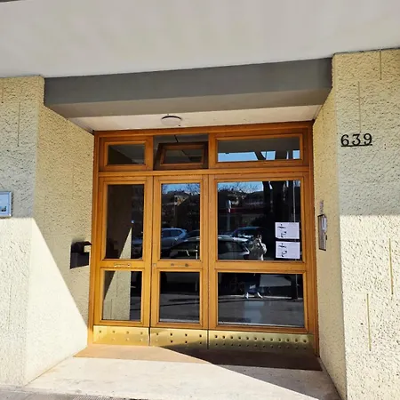 Appia Nuova 639 Penzion